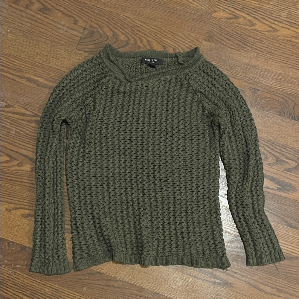 Nine West Olive Green Crew Neck Sweater